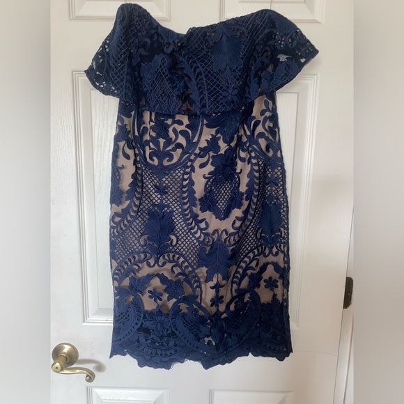 Navy blue Flounce top lace dress - Picture 4 of 5